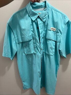 Magellan Outdoors Men’s Aqua Short-Sleeve Fishing Button-Down Shirt